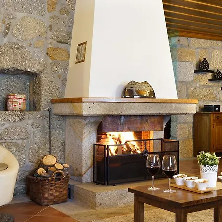 Casa Da Torre Semesterbostad Portela de Vade