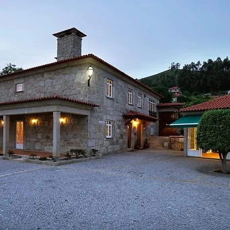 Casa Da Torre Semesterbostad Portela de Vade